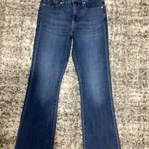Levi Mid Rise Bootcut size 2